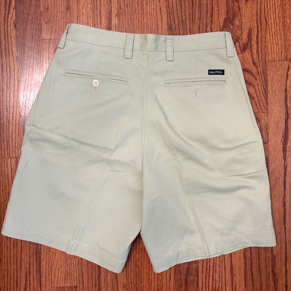 NAUTICA Classic Fit Pleated Shorts Khaki Green Size 30W - Picture 2 of 5